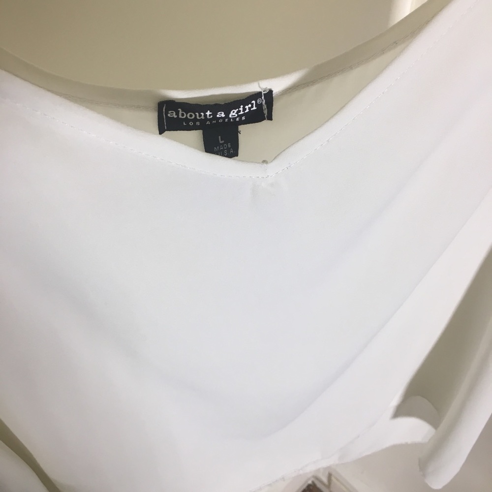 Cold Shoulder Top - Picture 3 of 5